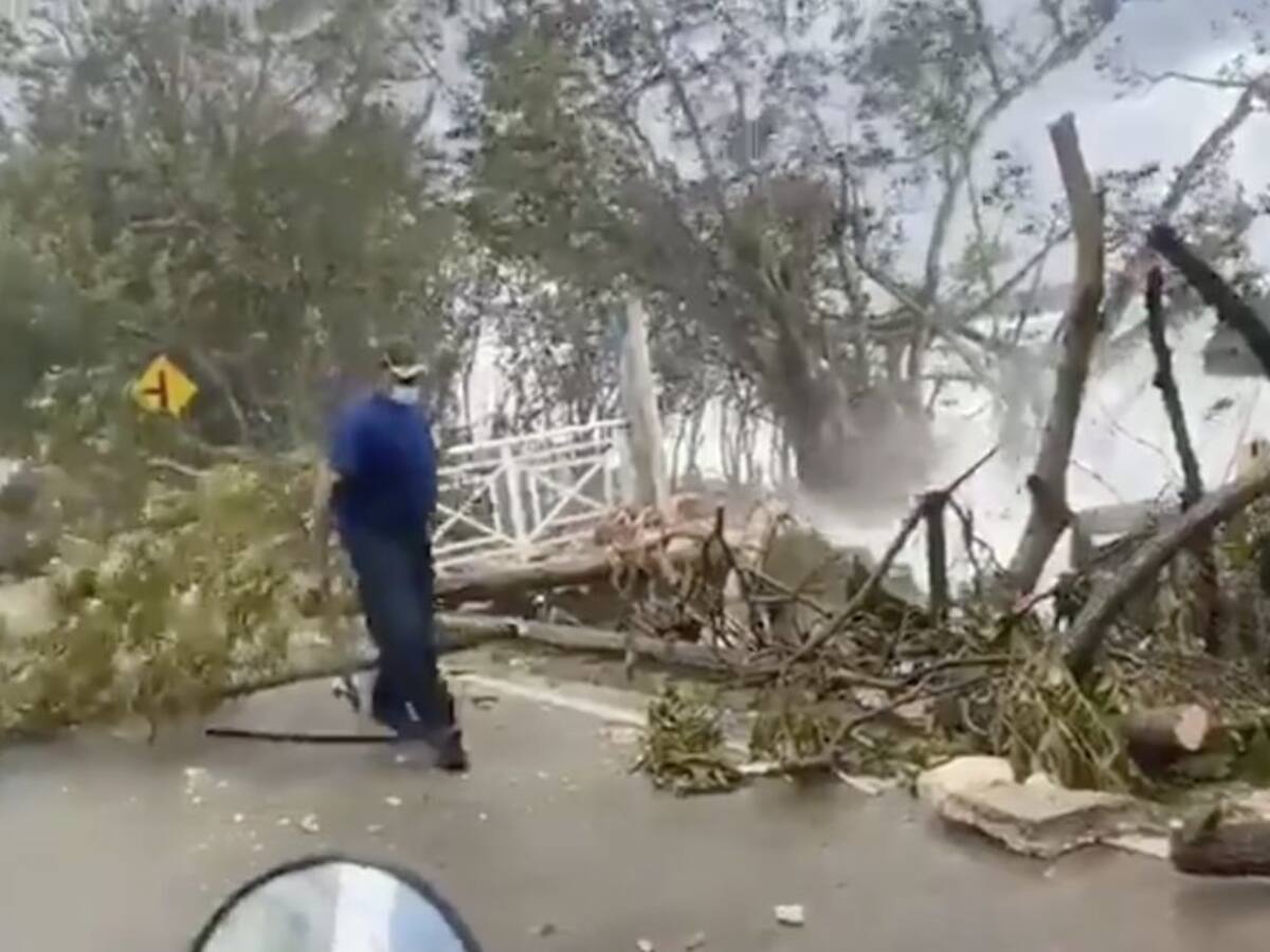 "Seguimos con alerta de oleadas y mar profundo en San Andrés": Ideam