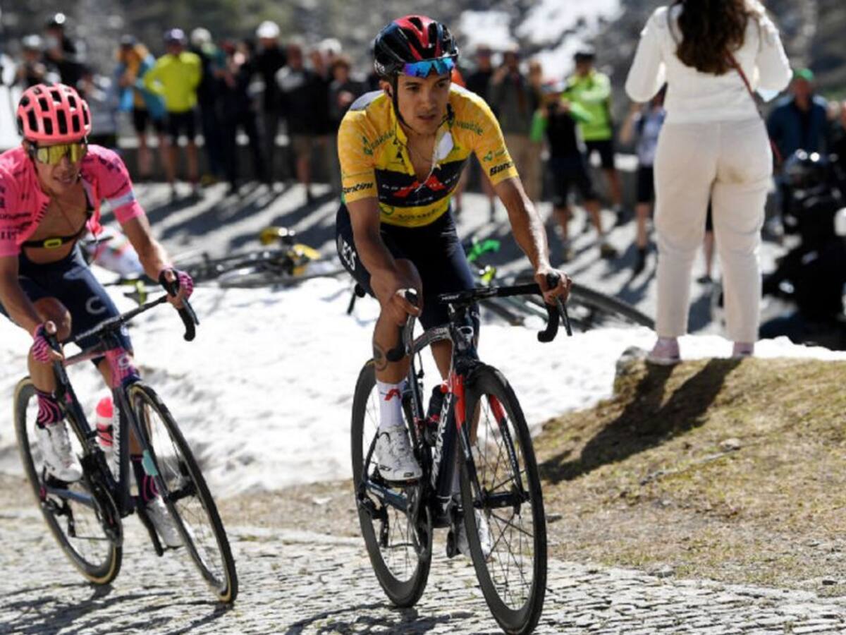 Rigoberto Urán y Richard Carapaz compartirían equipo en 2023