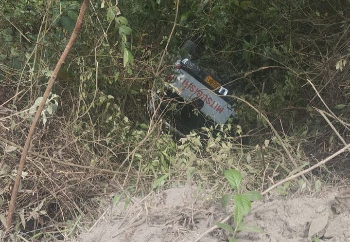 La camioneta de la Alcaldía de Ibagué rodó por un abismo