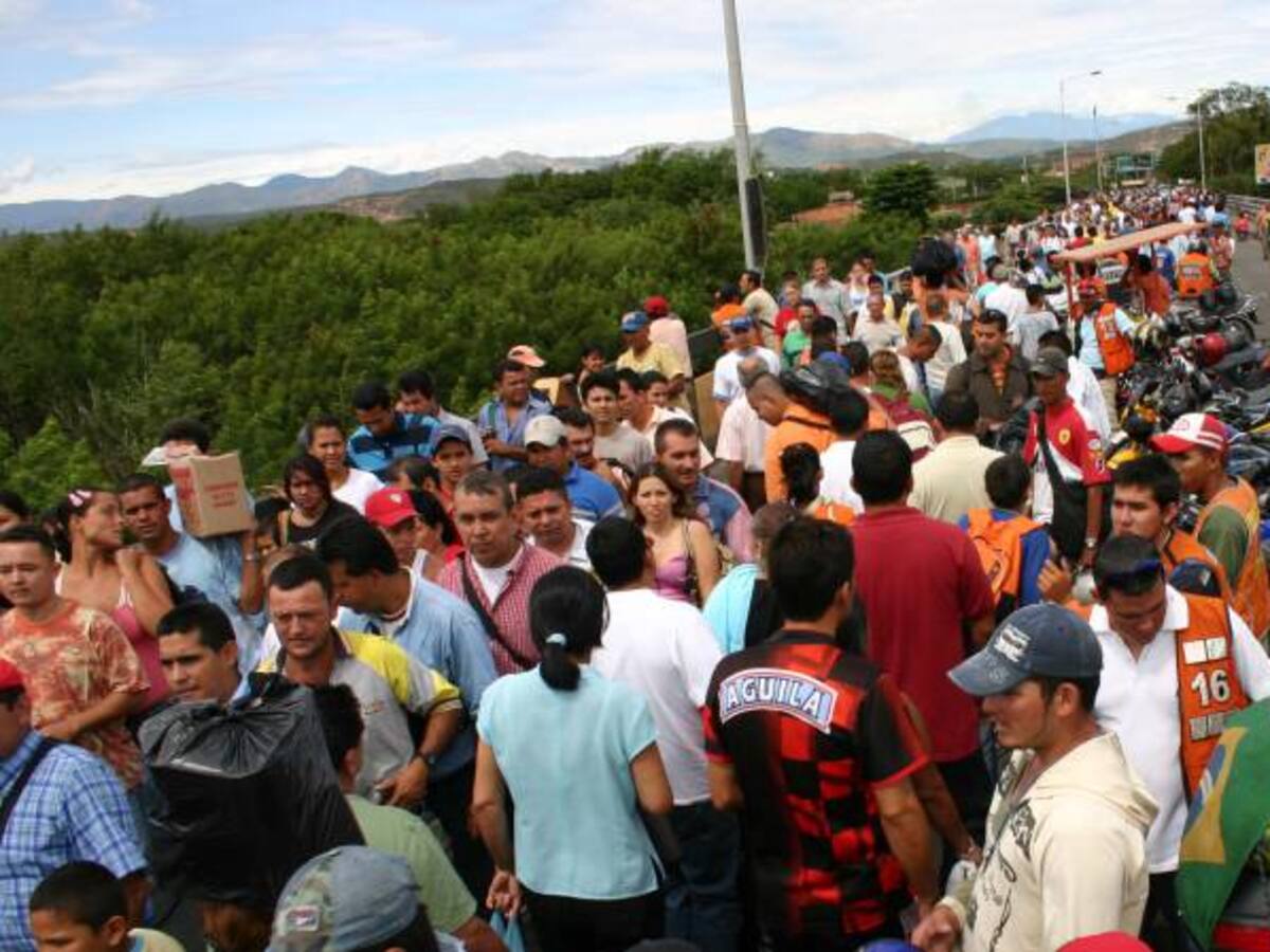 ¿Cuáles son los mecanismos para que un venezolano permanezca en Colombia?