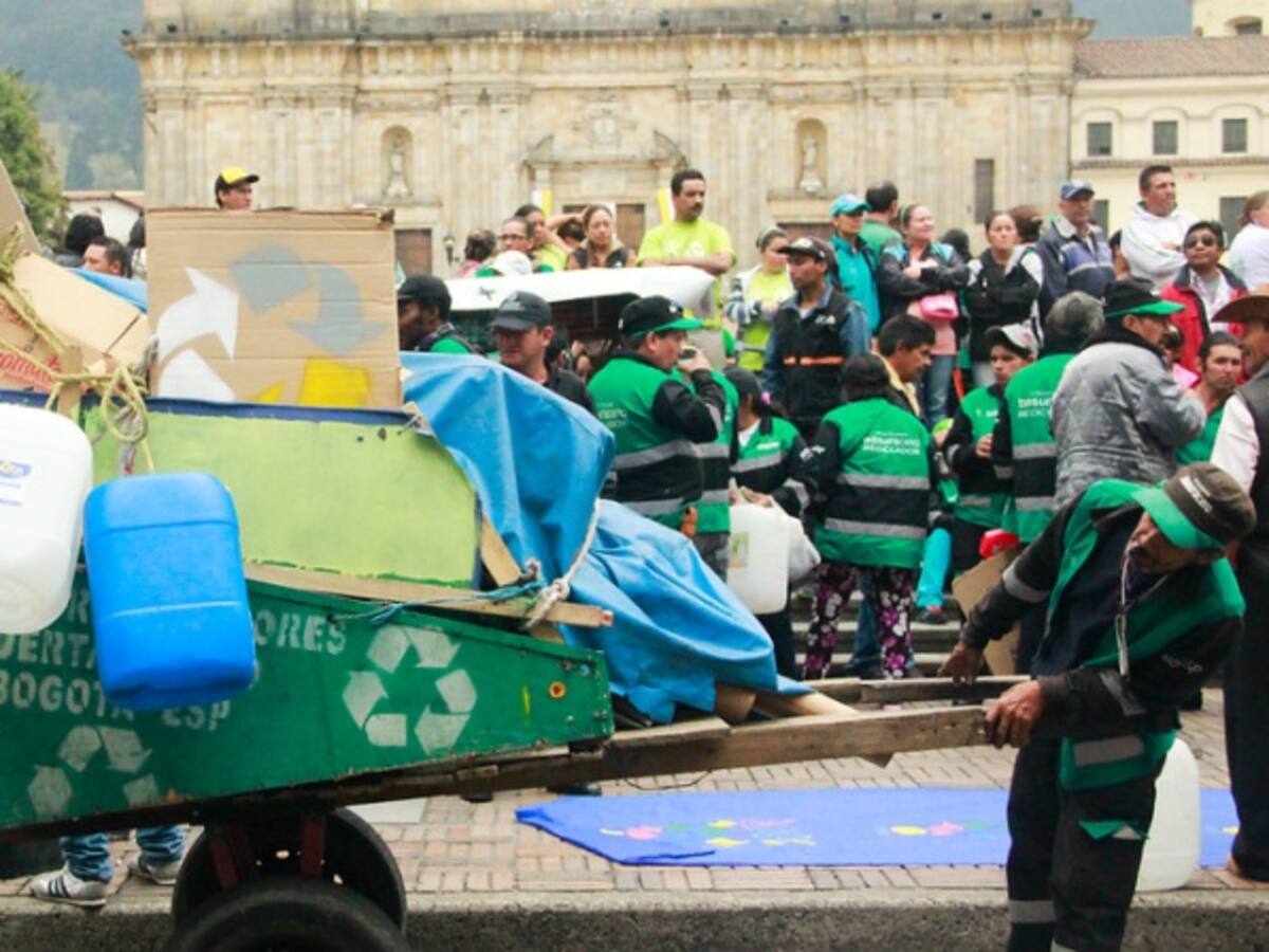 Recicladores dicen que nuevo esquema de aseo los deja sin trabajo