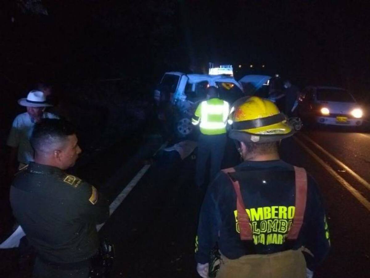 Un muerto y cuatro heridos en accidente de tránsito en Calabazo