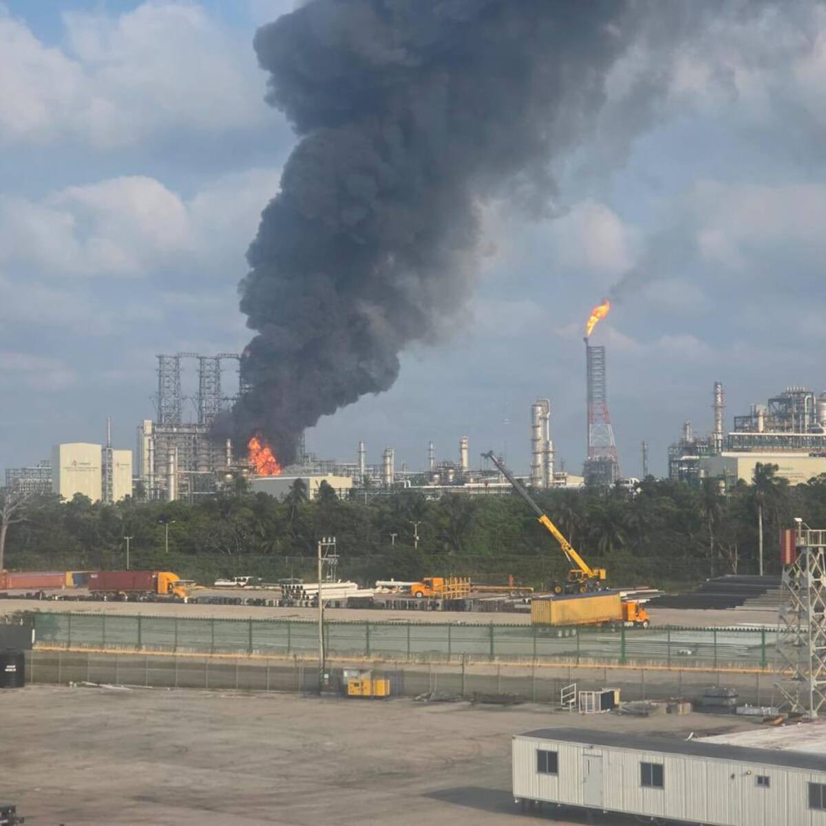 Pemex registra nuevo incendio en la refinería Dos Bocas