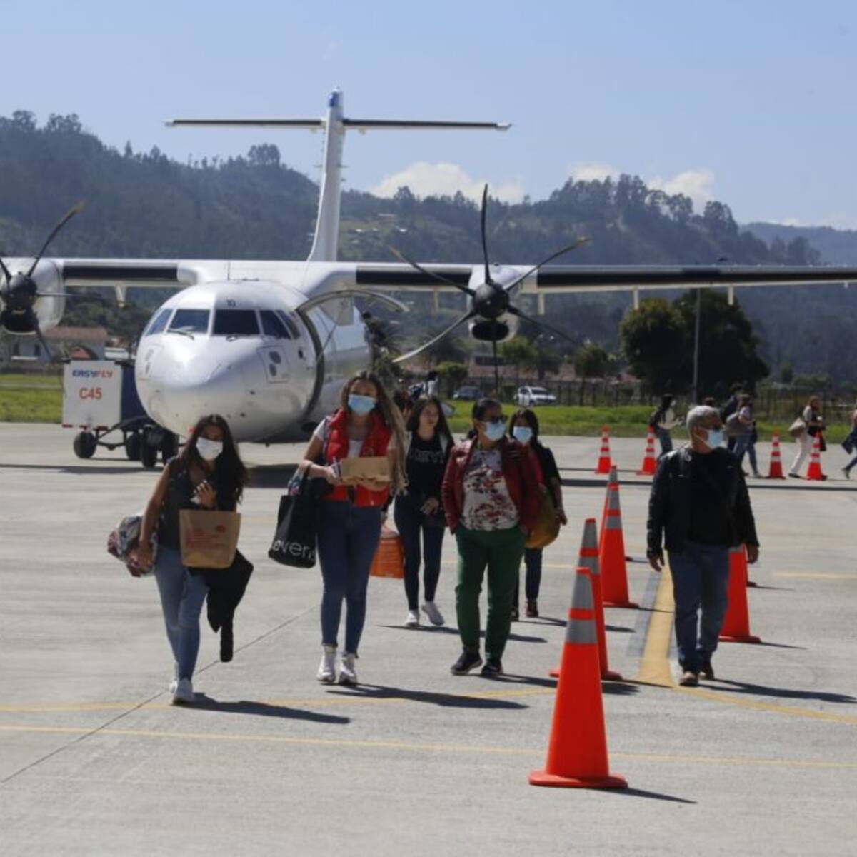Transporte aéreo de pasajeros en Colombia aumentó un 17% este 2024