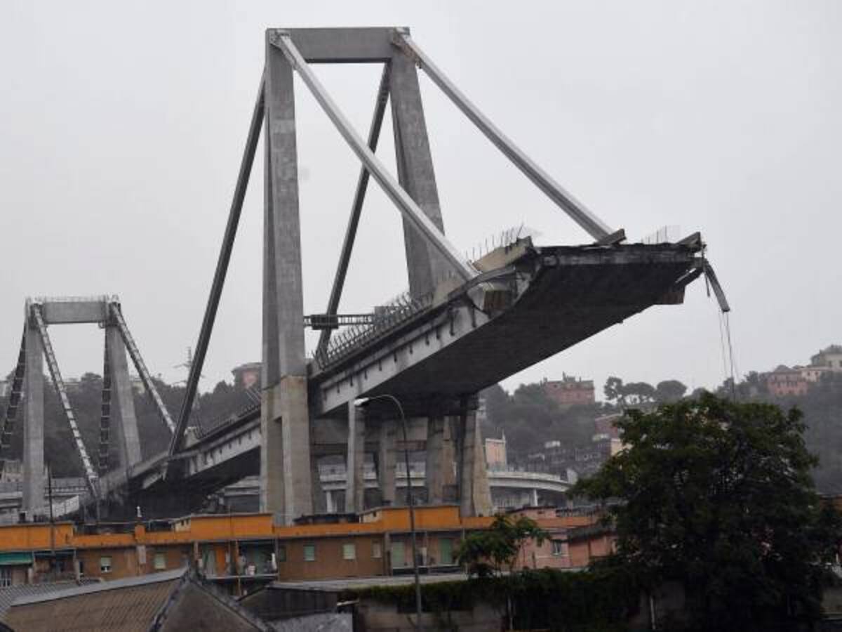 Se derrumba puente en Italia y causa varias muertes