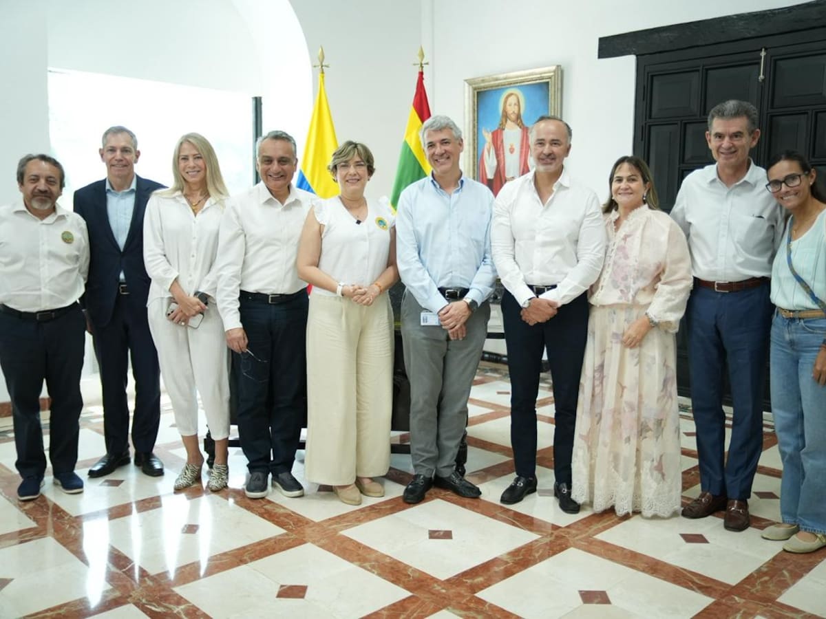 Cartagena recibió al CEO de la Federación Internacional de Hospitales