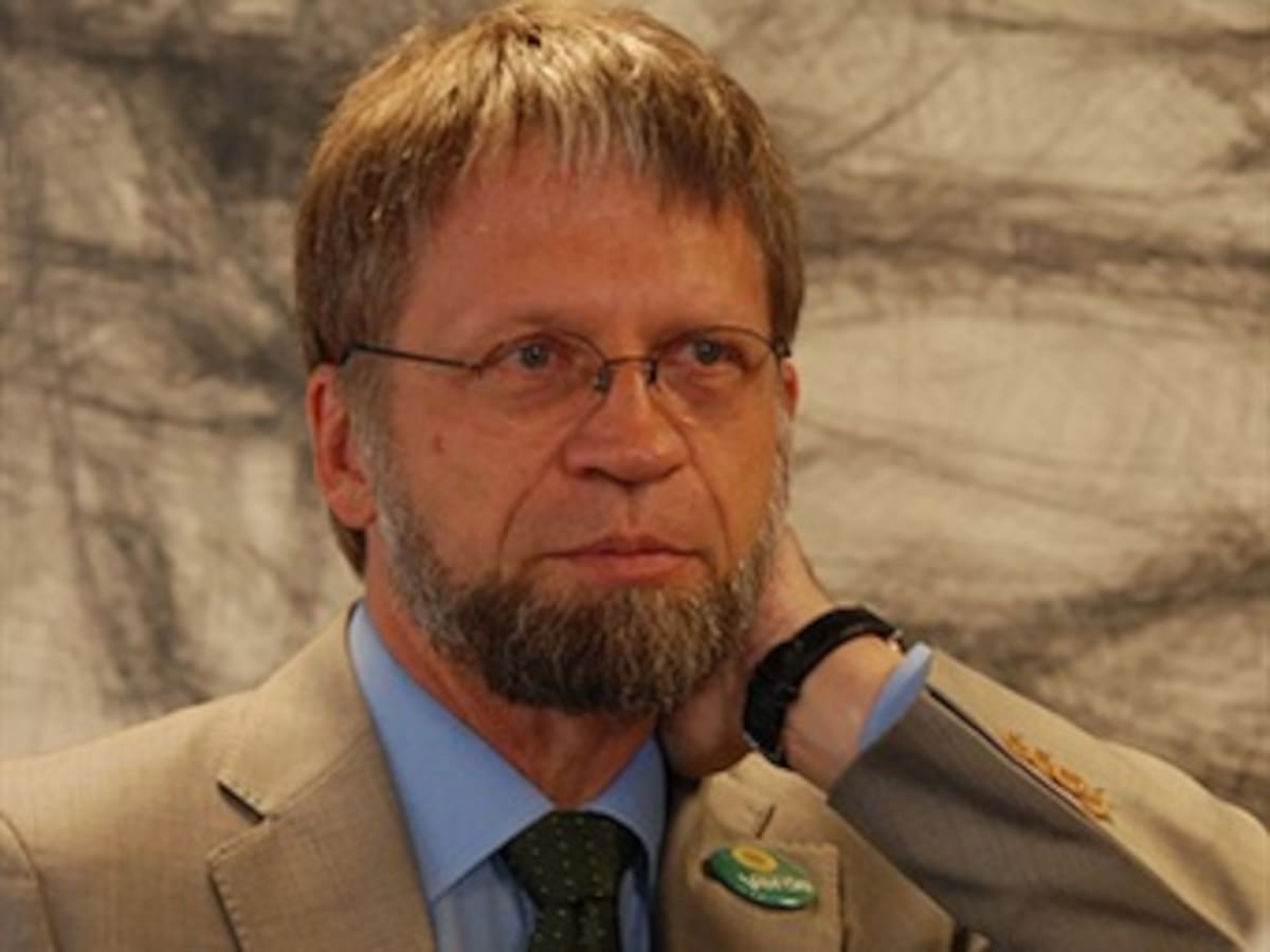 Surge polémica por estrategias para frenar avance de Mockus