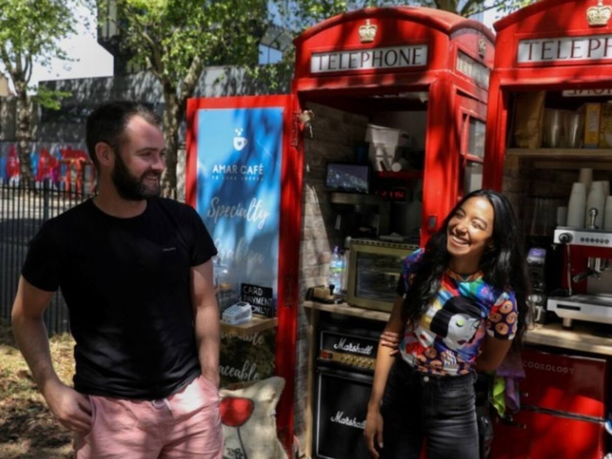 Café colombiano llega a las cabinas telefónicas londinenses