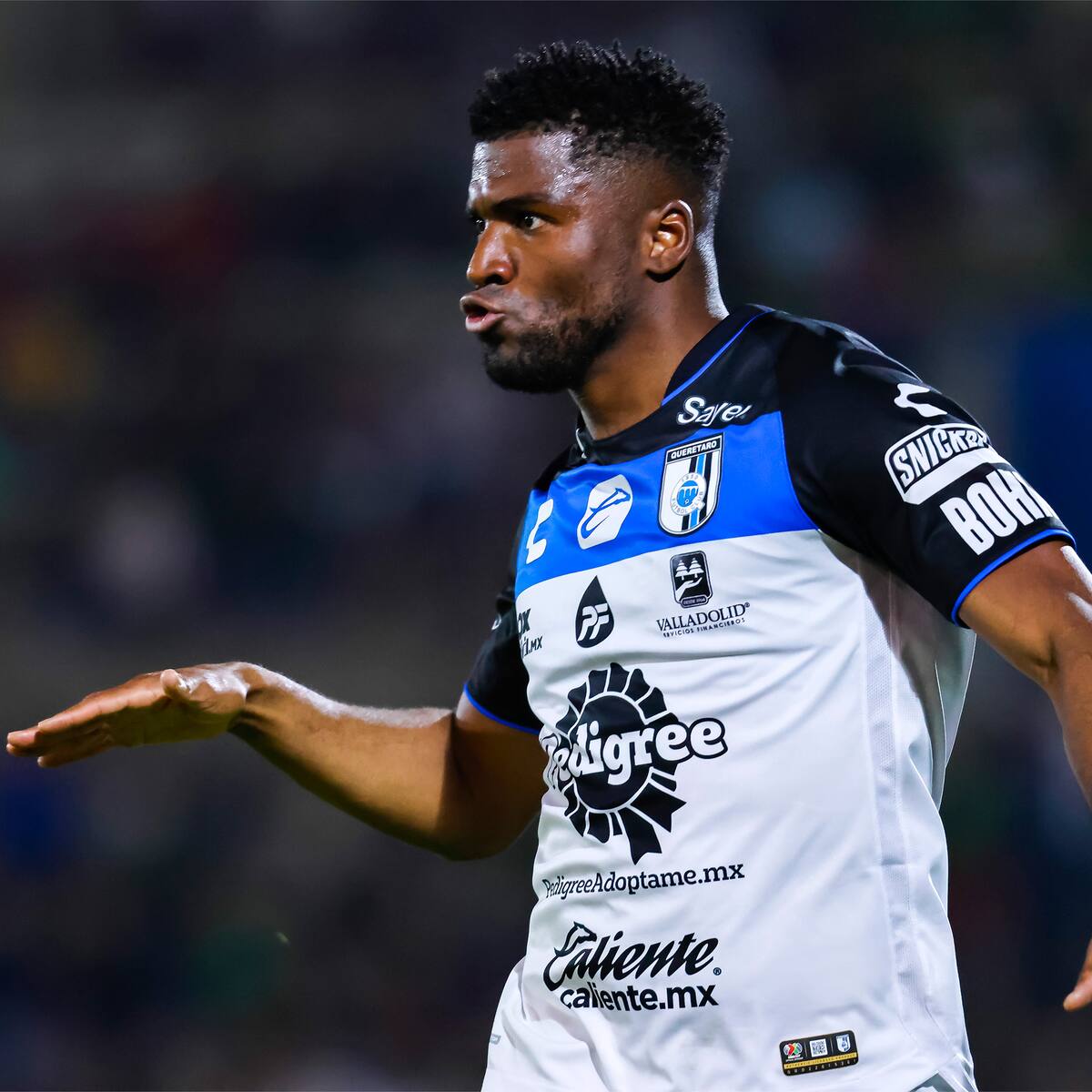 Video: Colombiano brilla con un triplete en el fútbol mexicano