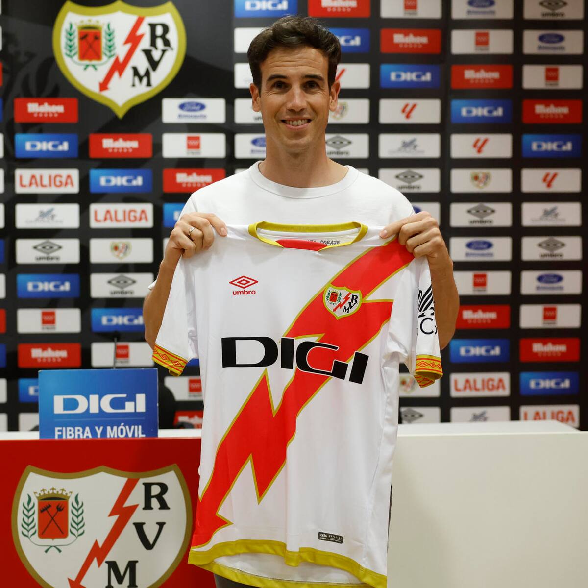 Nuevo técnico del Rayo Vallecano, menor que Falcao García