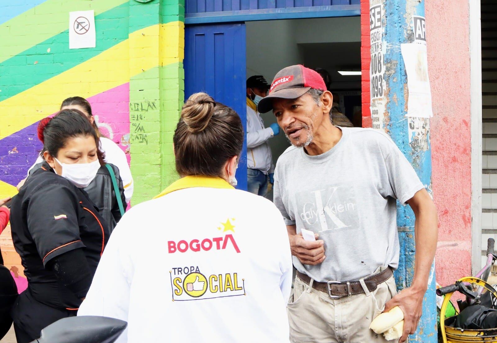 Distrito ofrece ayuda económica a cerca de 3000 habitantes de calle y carreteros de Bogotá