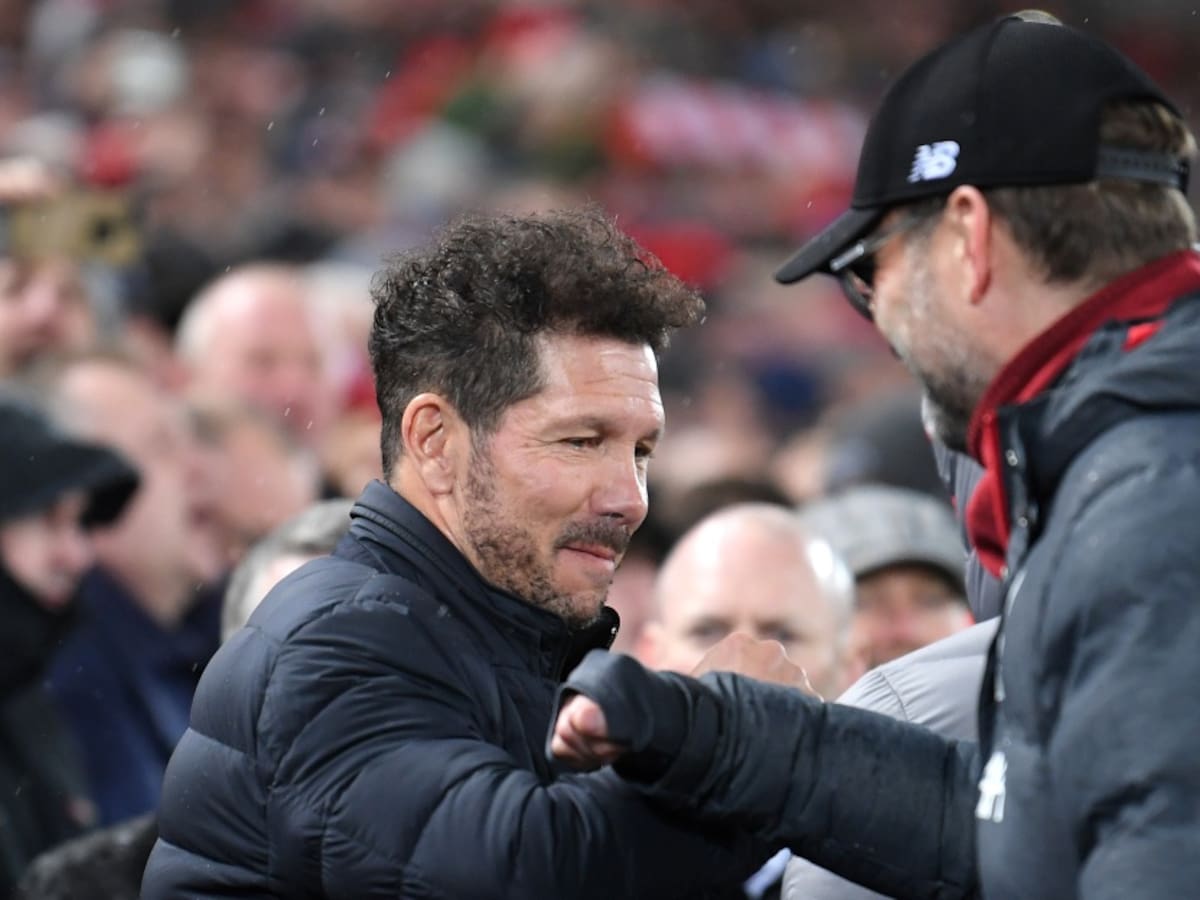 El divertido saludo entre Klopp y Simeone por el Coronavirus