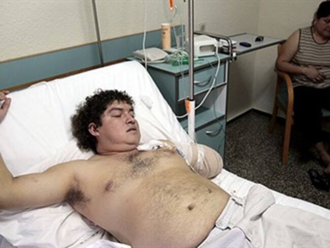 España estudia regularizar al boliviano que perdió su brazo en el trabajo