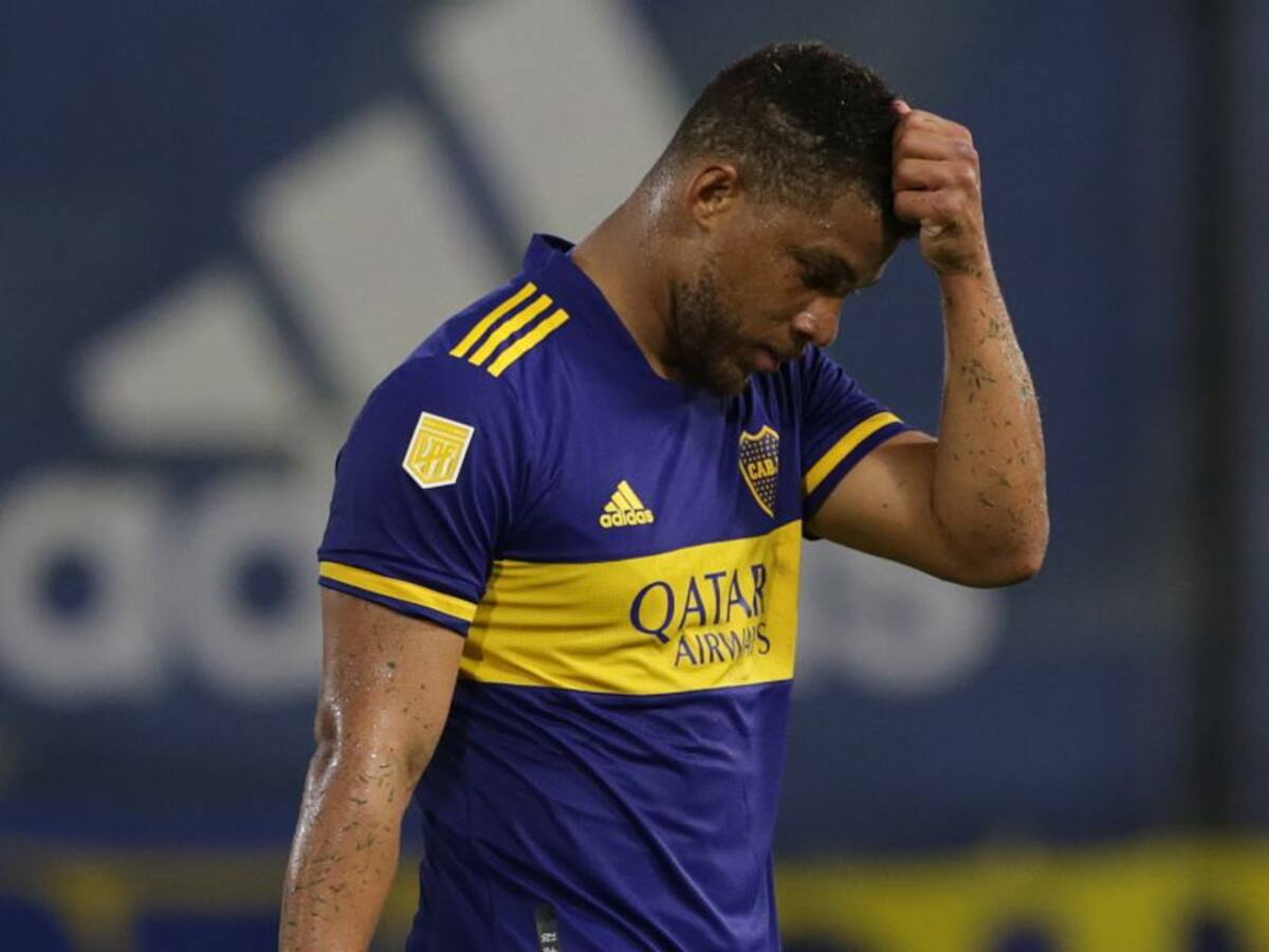 Frank Fabra cacheteó a un compañero de Boca Juniors en pleno partido