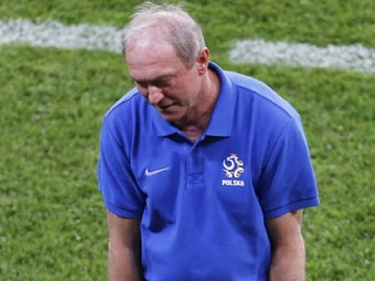 Polonia buscará técnico para las eliminatorias al Mundial de Brasil