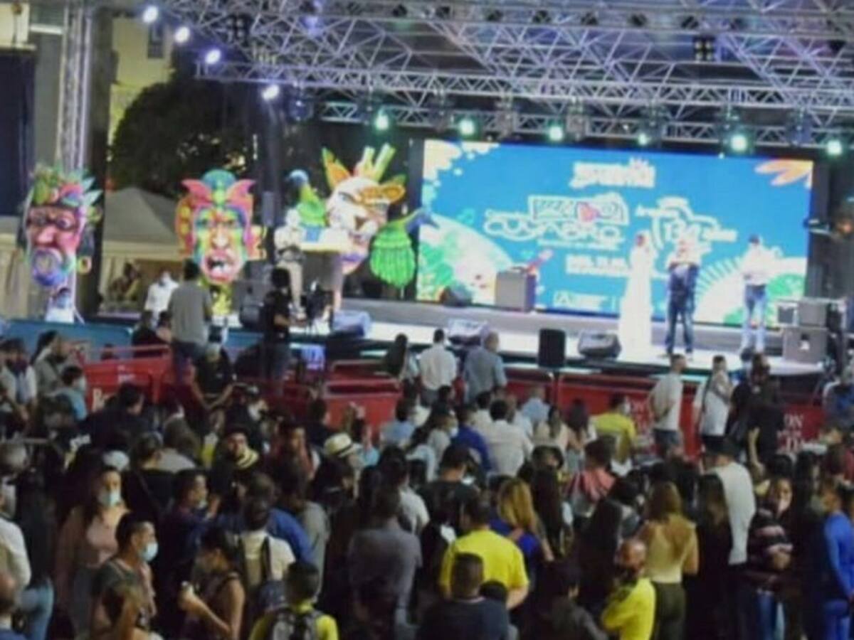 Puntos de vacunación COVID en medio de las fiestas aniversarias de Armenia