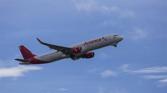Avianca opera 18 vuelos semanales a Madrid desde Bogotá, siete semanales desde Cali y tres vuelos directos semanales desde Medellín.. Foto: Colprensa