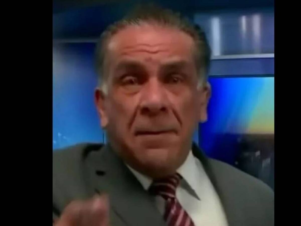 Presentador estalla contra los antivacuna y les exige que se pongan el tapabocas