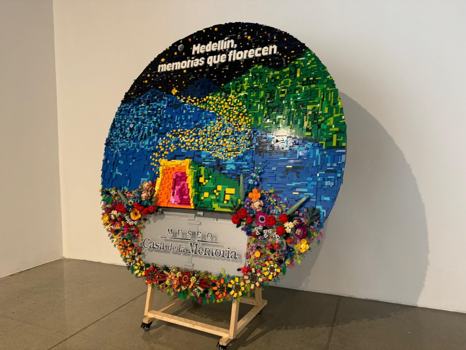 Medellín tiene la silleta de fichas Lego más grande del mundo. Cortesía: Alcaldía de Medellín.