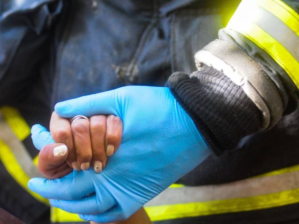 Socorristas trabajan para rescatar mineros que llevan dos semanas atrapados