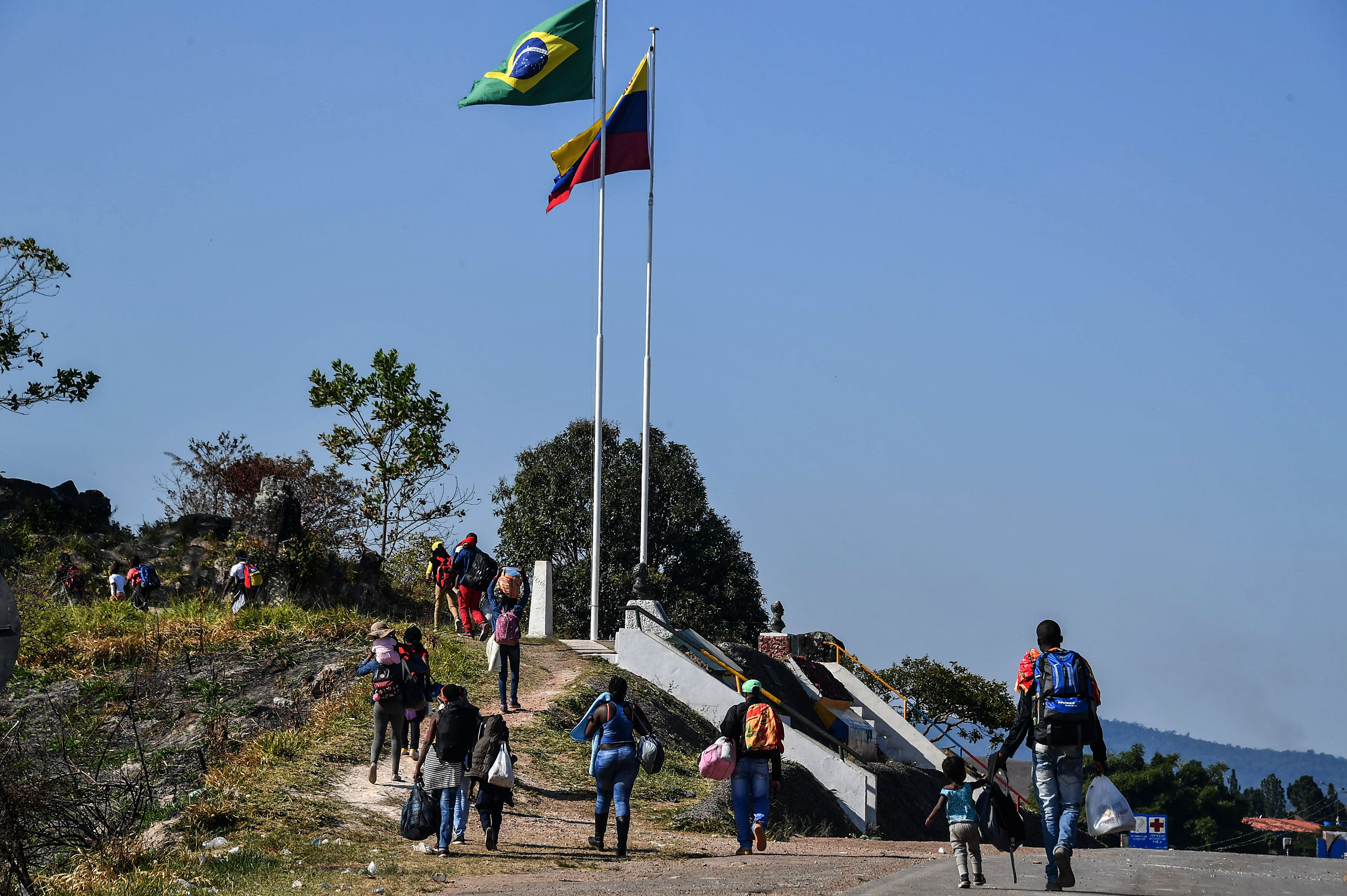Paso fronterizo entre Venezuela y Brasil. 
(Foto: NELSON ALMEIDA/AFP via Getty Images)