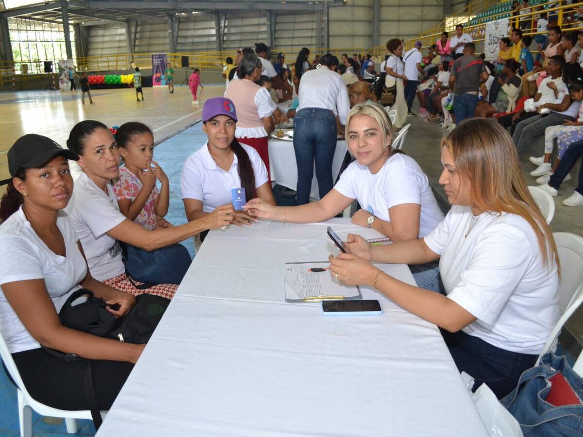 Bancarización y atención integral a familias vulnerables de Cartagena