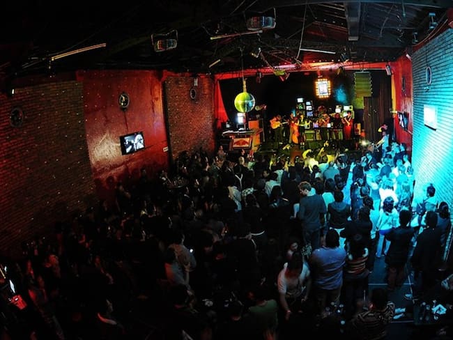 Bares de Bogotá podrán extender la rumba hasta las 5 de la mañana, según nuevo decreto. Foto: Colprensa