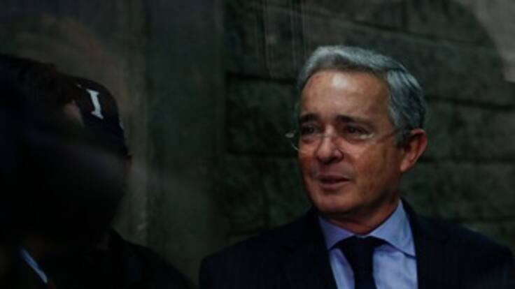 Nunca contraté al hacker Sepúlveda: Uribe
