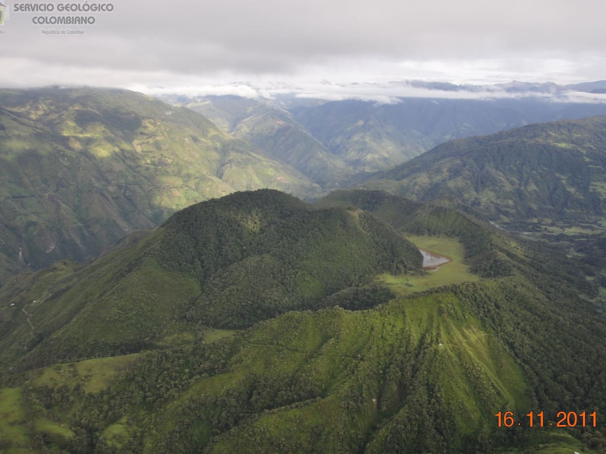 Sismos sentidos en volcán Cerro Machín están contemplados en la actividad amarilla: SGC