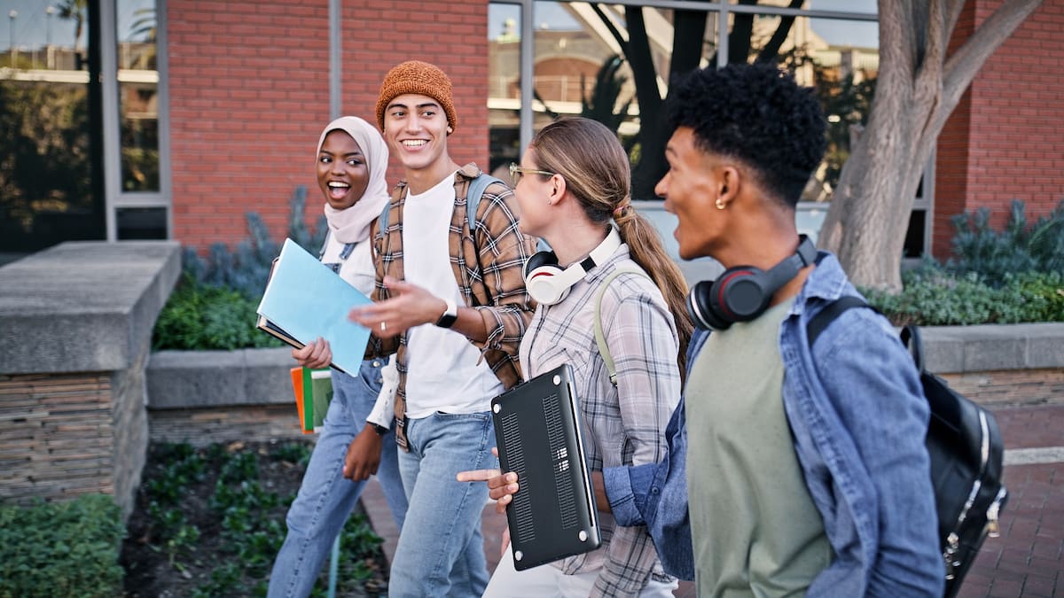 Bancolombia anuncia apertura de inscripciones para el fondo de educación 100% paga para jóvenes