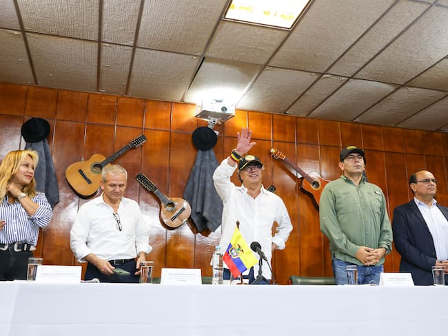 Presidente Petro ordena a agencias no permitoir explotación de oro en Santurbán