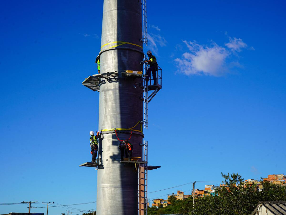 TransMiCable San Cristóbal llega al 77% de avance en obras con 21 torres izadas
