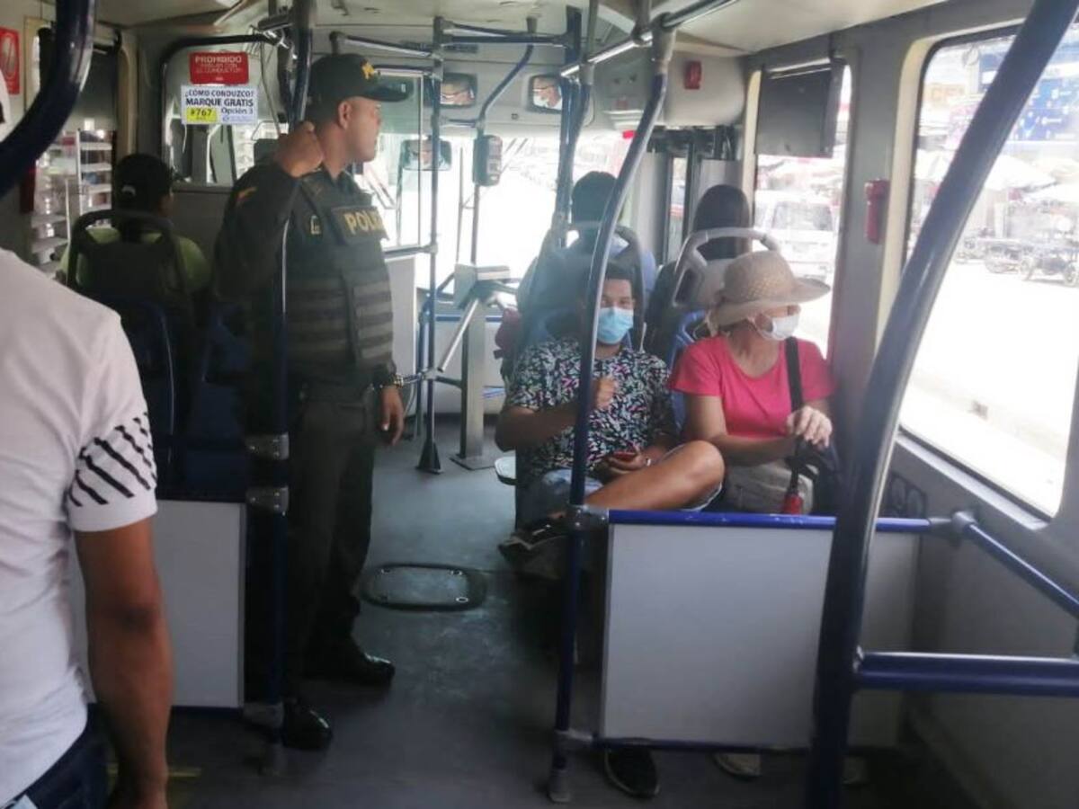 Policía de Cartagena apoya seguridad del sistema de Transcaribe