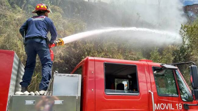 Bomberos sin personal para atender emergencias en Armenia