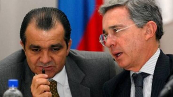 Expresidente Uribe dice que "lo del hacker" fue un montaje contra Zuluaga