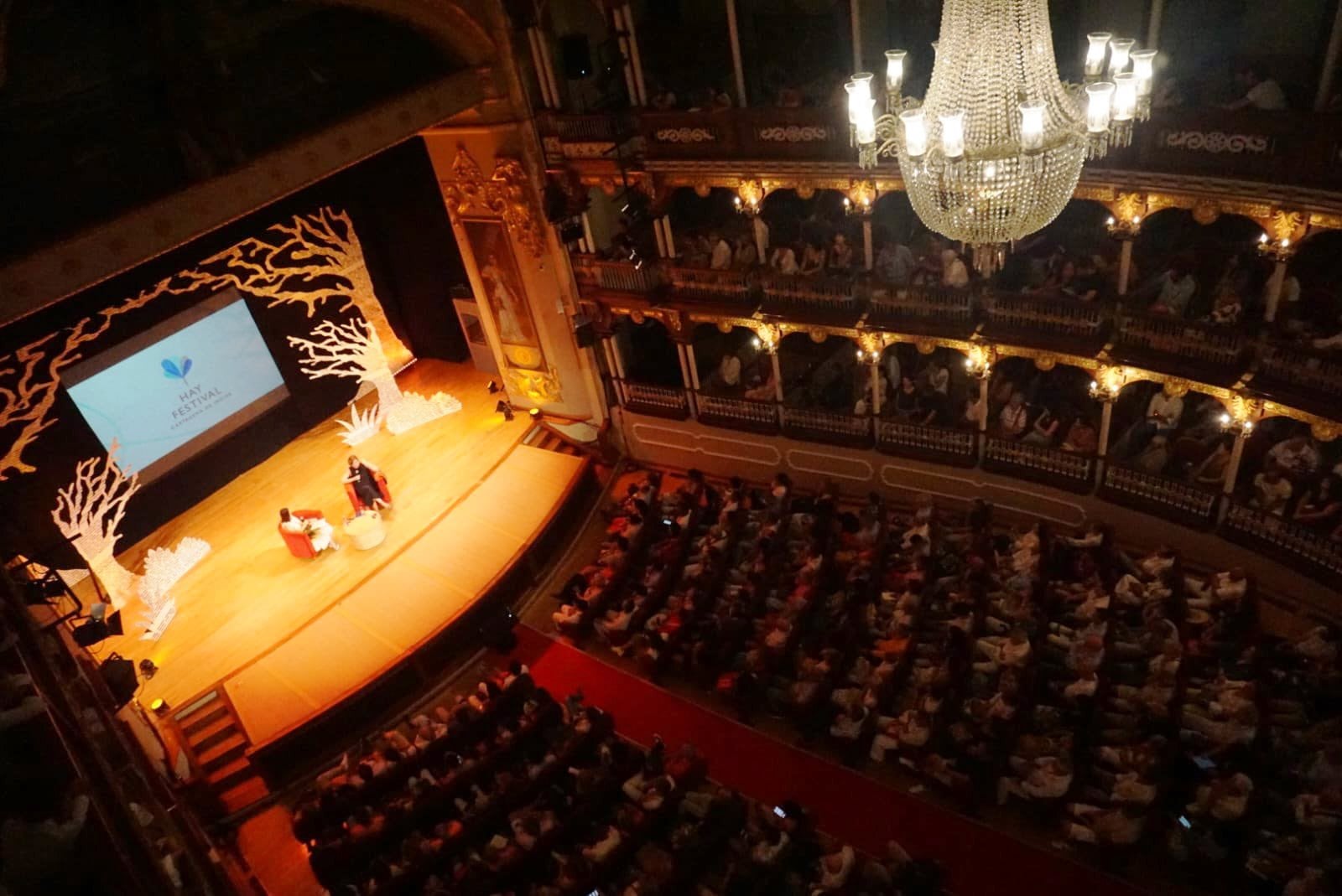 Una explosión de literatura, música e ideas, así avanza el Hay Festival Cartagena 2024
