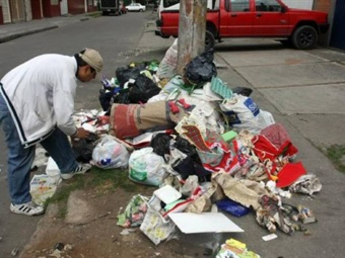Grupo EPM no se puede equivocar en negocio de basuras: Contralor Medellín