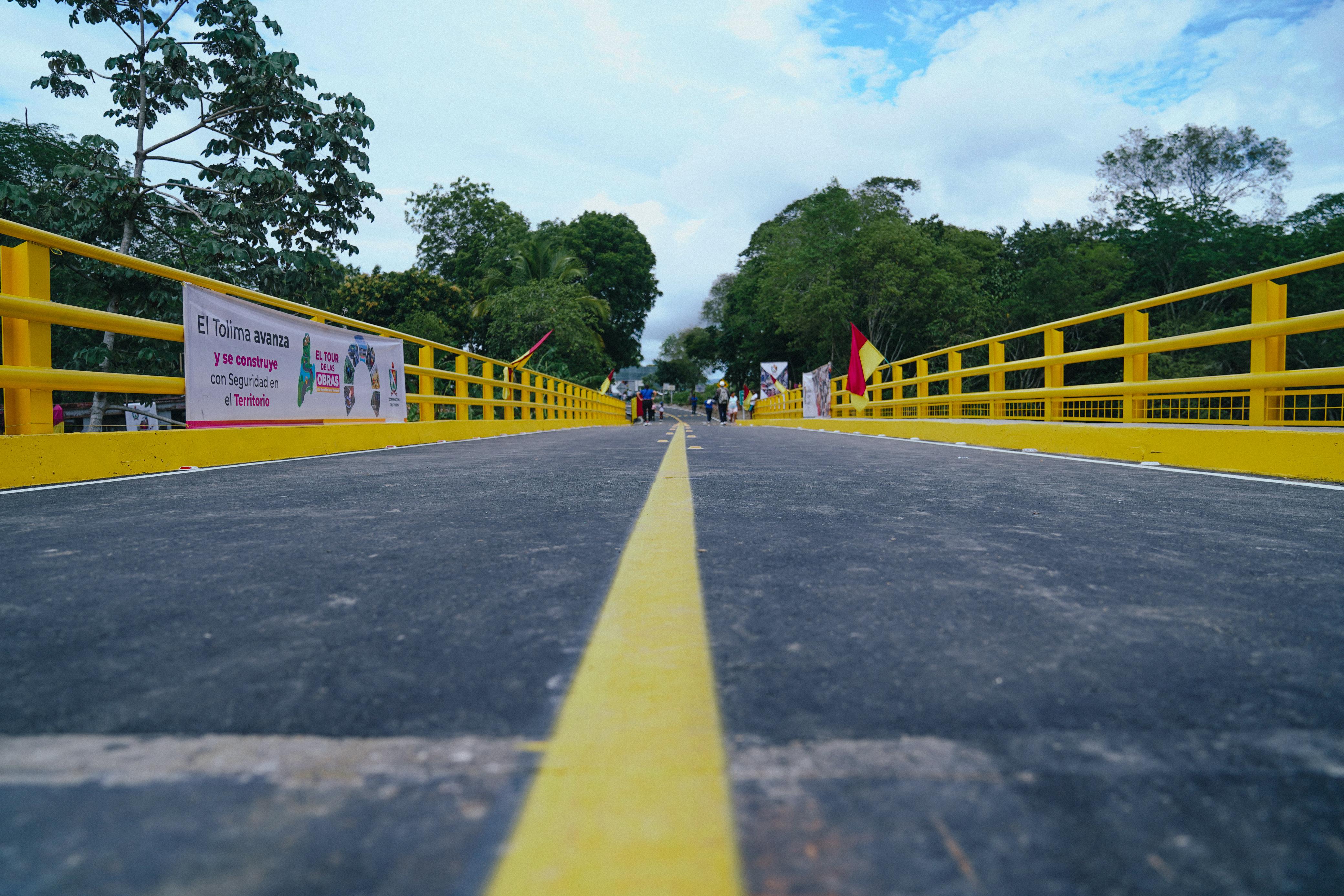 Nuevo puente en la vía Ambalema-Palobayo en Tolima