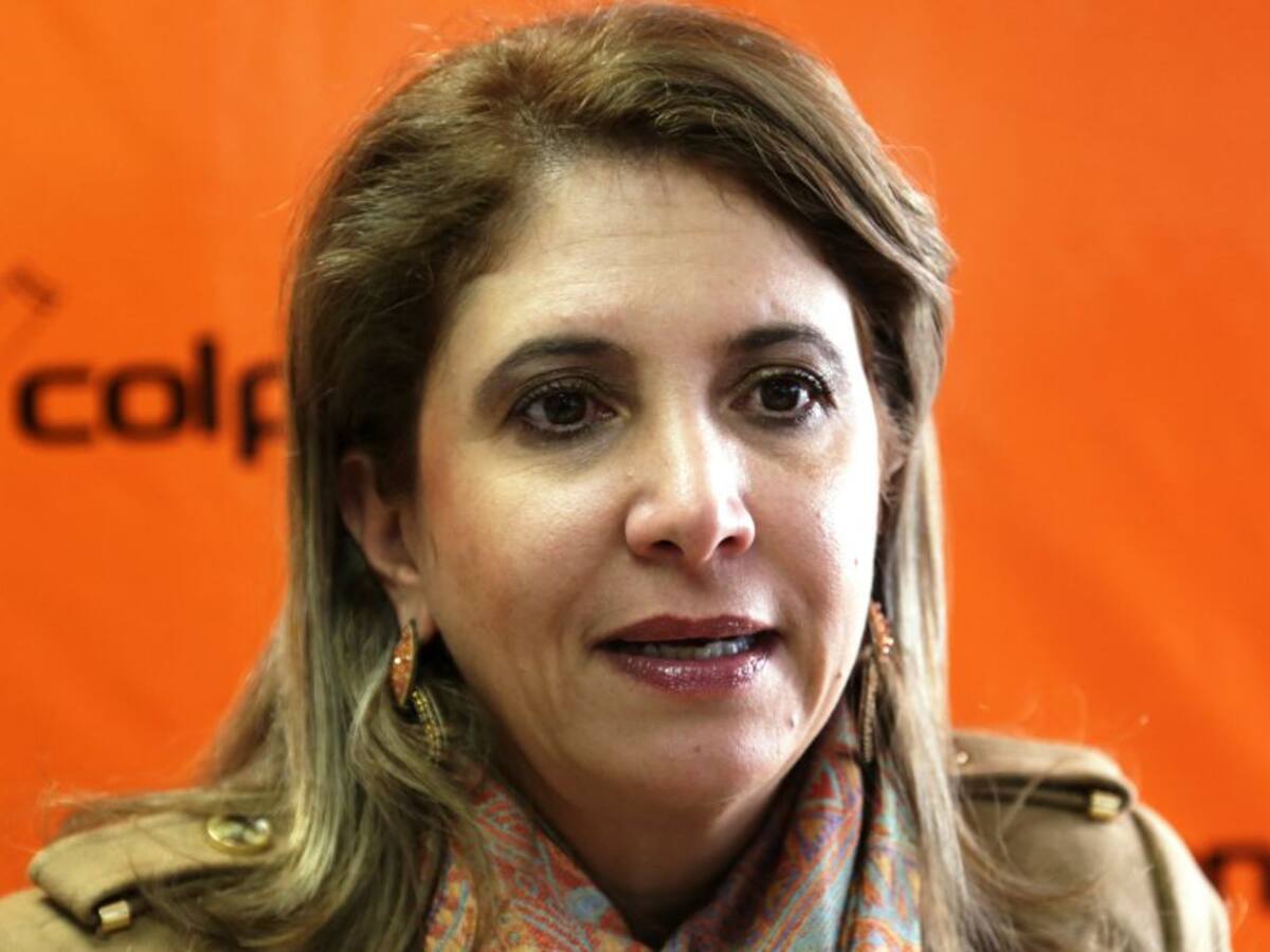 Sacra Náder designada como rectora de Unibac