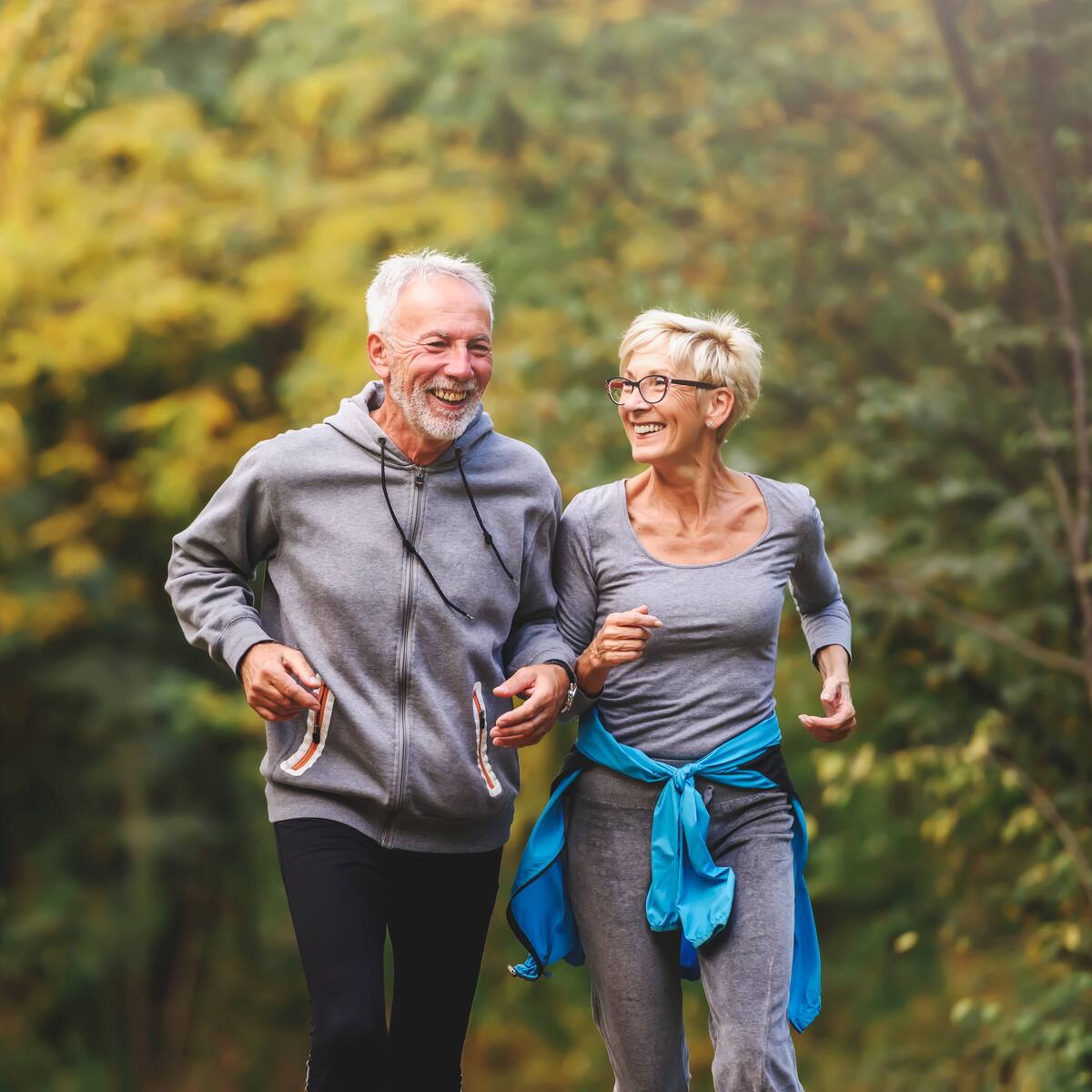 3 ejercicios para mayores de 50 recomendados por expertos: ayudan a la salud cardiovascular