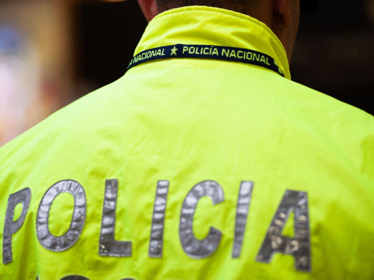 Dos policías están acusados de extorsionar a un conductor que tenía tufo a alcohol