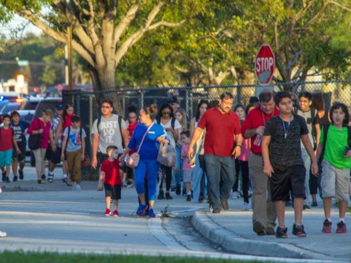 “Nos dijeron que no viéramos,pero vi gente muerta”, testigo tiroteo Florida