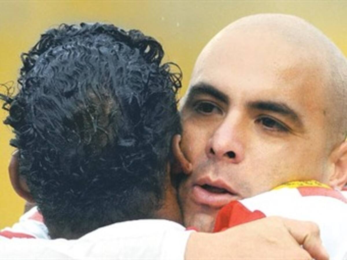 Santa Fe le ganó a Envigado y regresó al liderato del fútbol colombiano