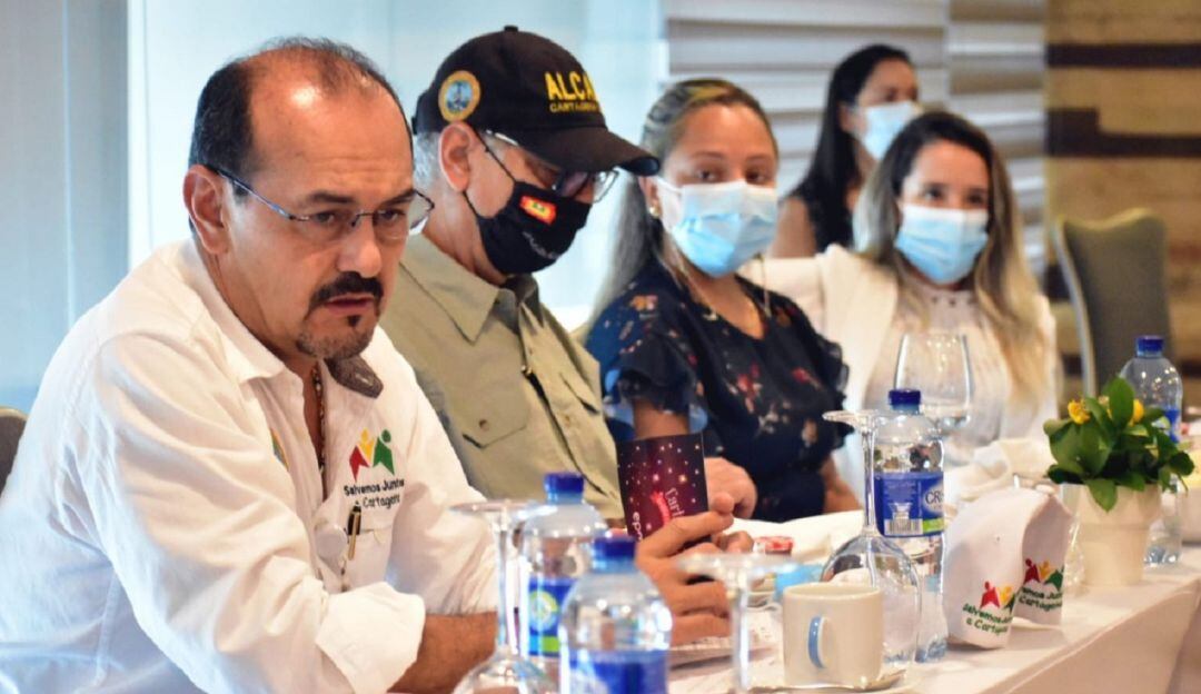 La Alcaldía y el sector privado se reunieron para articular esfuerzos y así llevar iluminación navideña a muchos rincones de la ciudad