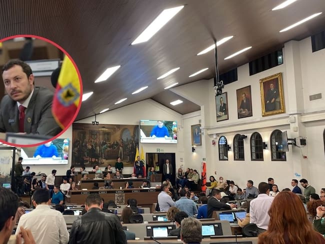 En la Foto: Juan Baena como concejal de Bogotá por el nuevo liberalismo.