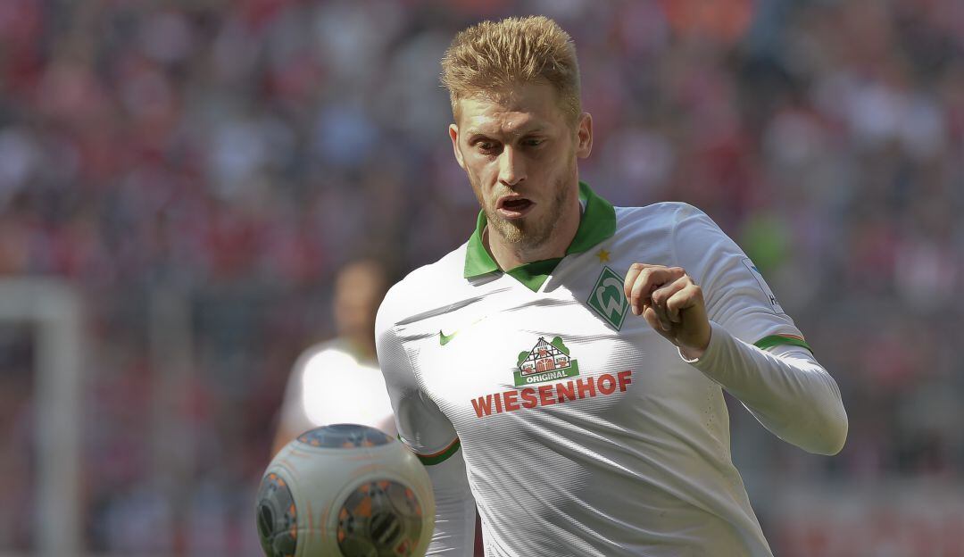 Aaron Hunt en un partido con el Werder Bremen en el 2014