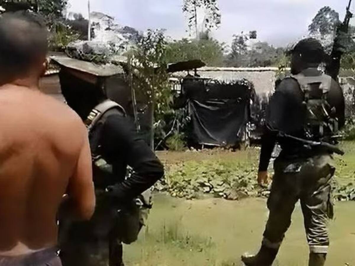 Clan del Golfo habría orquestado que militares amenazaran a población de Tierralta