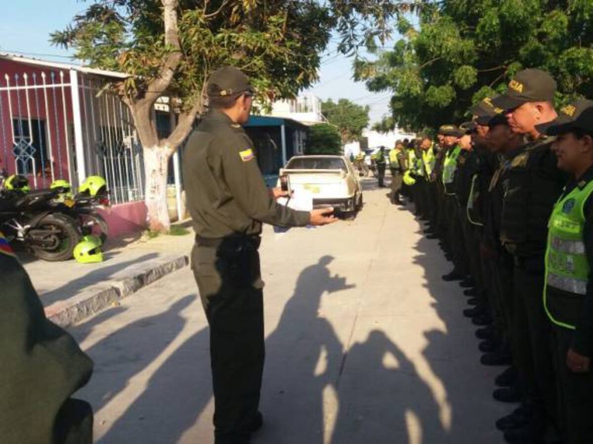 Cuatro familias en el Atlántico lloran a sus policías muertos en Urabá