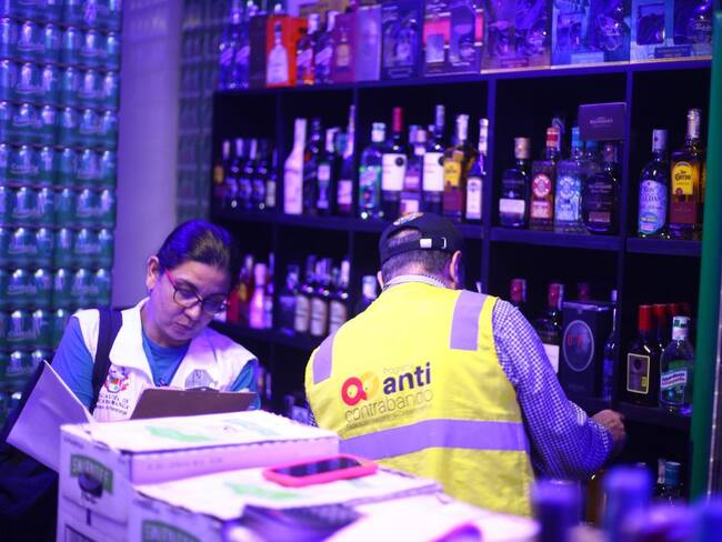 Sellan cuatro locales en donde se vendía licor adulterado