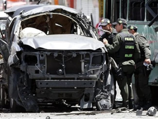 A 54 asciende el número de heridos tras la explosión en Bogotá, oficialmente hay dos muertos.  Vea las identidades